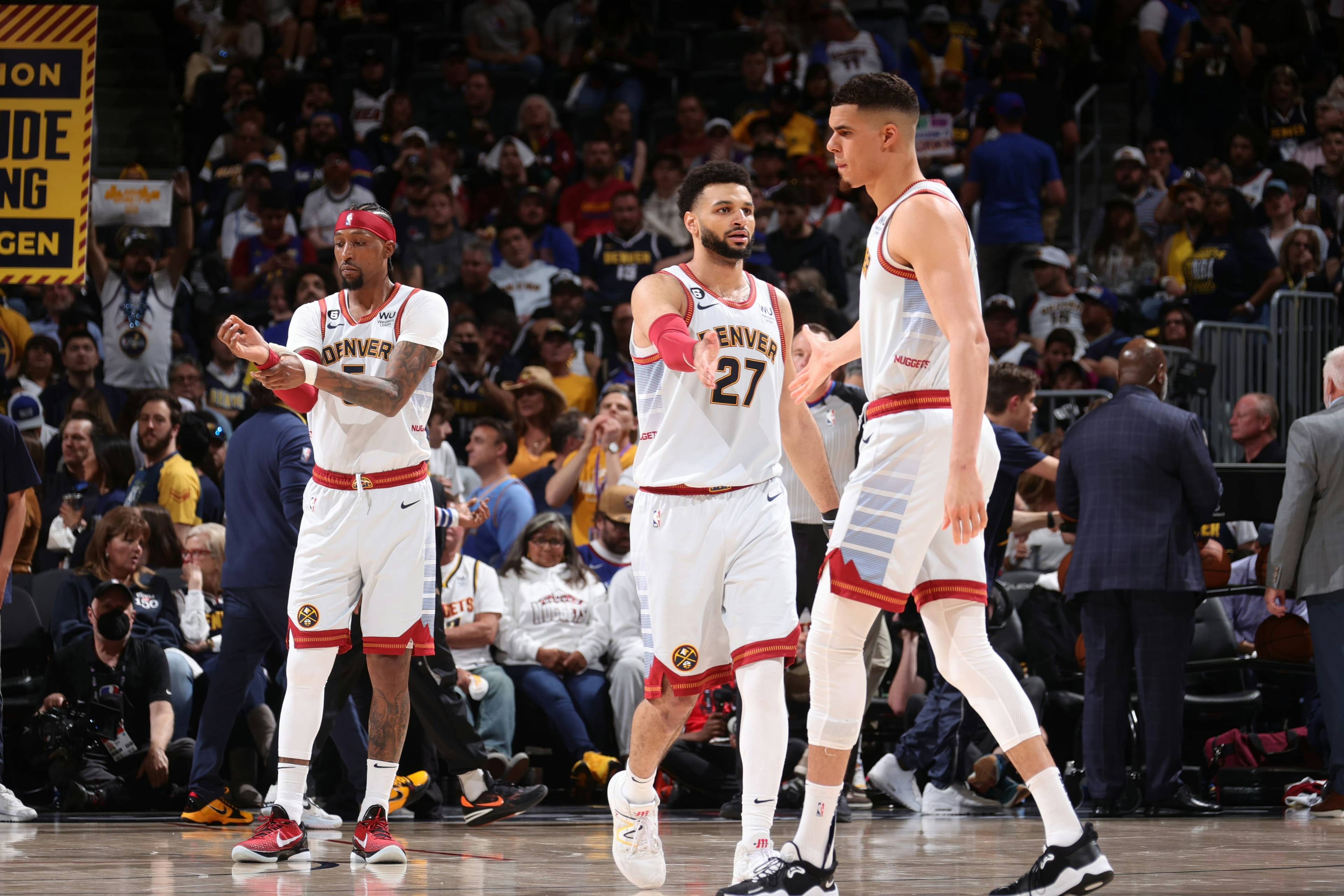 却因临场 却因临场