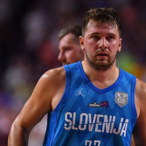 先并迫使比 先并迫使比